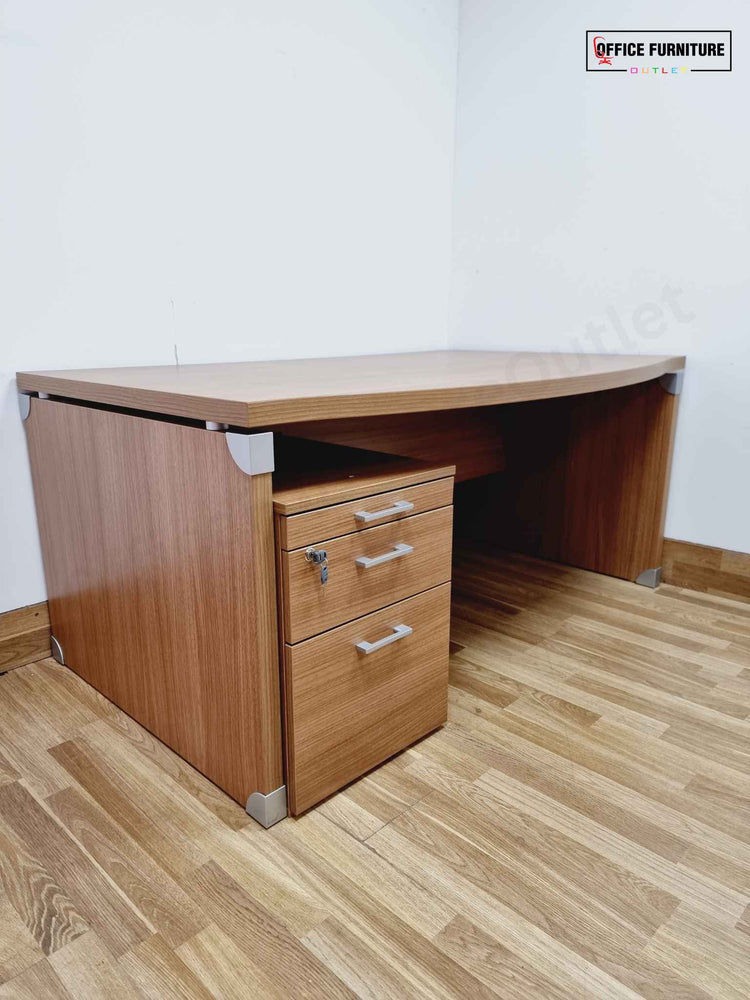Executive Walnut Curve Desk (160cm x 90cm/100cm)
