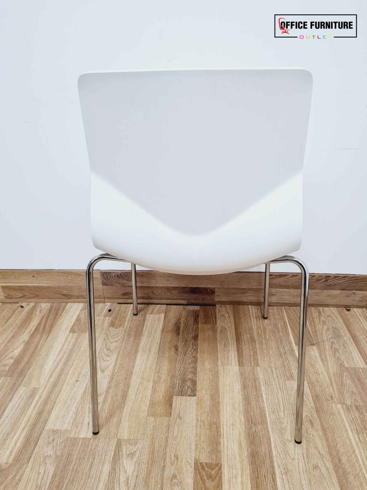 Frovi Round Table With Two White Chairs