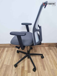 Kinnarps Drabert Task Chair - Light Grey Back (SC36)