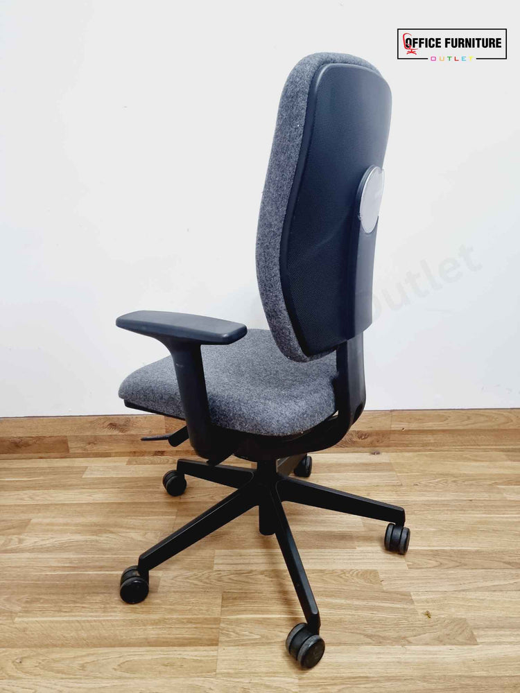 Soft Grey Senator Dash Swivel Chair (SC94)
