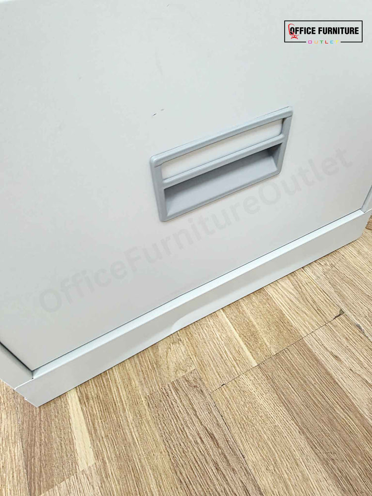 Two Drawer Grey Metal Filing Cabinet (Grade B) (ST38)