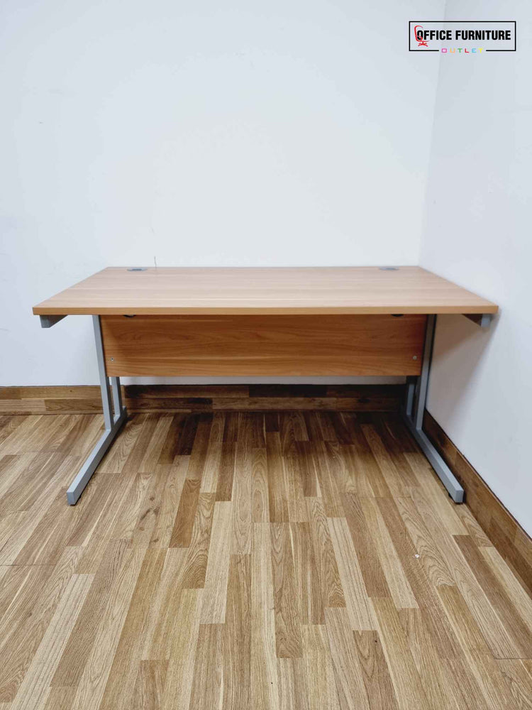 Beech Grain Straight Office Desk (140cm x 80cm)