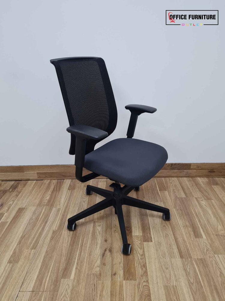 Steelcase Reply Air Mesh Back Chair - Grey Base (SC27)