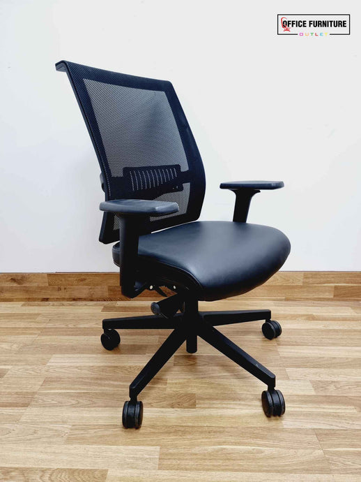 Black Narbutas Eva 2 Swivel Office Chair (SC62)