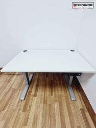 Electric Height Adjustable White Desk (120cm X 80cm)