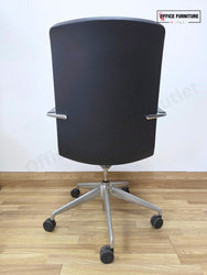 Gresham iMedia Collaboration Table & 5 Orangebox Calder Chairs