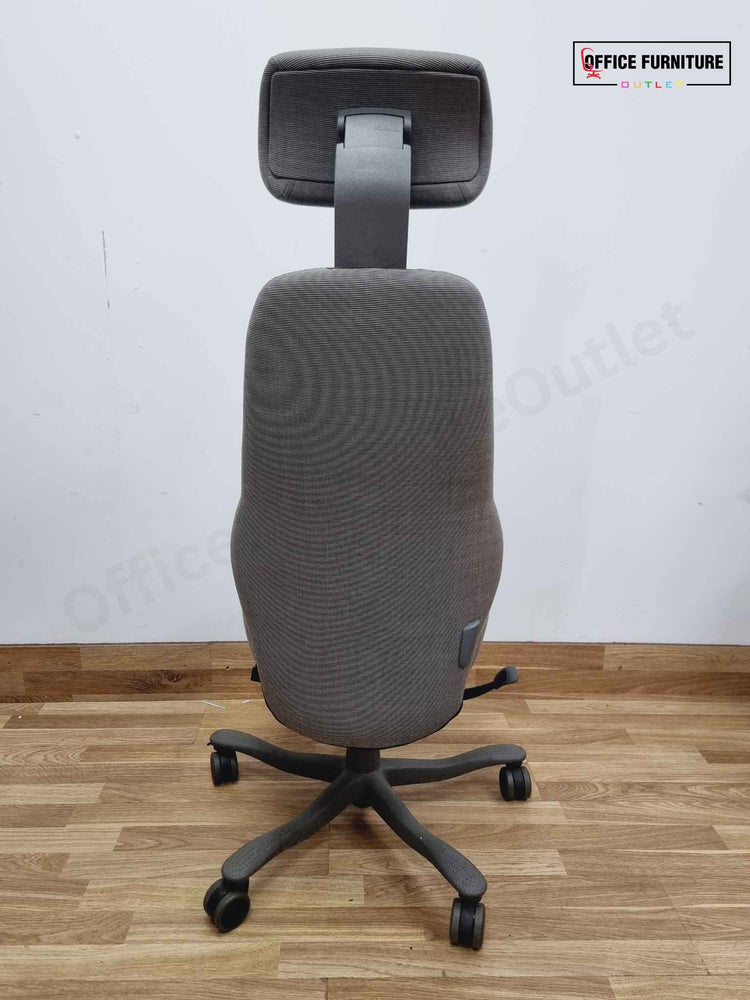 Kinnarps Ergonomic Office Chair with Headrest