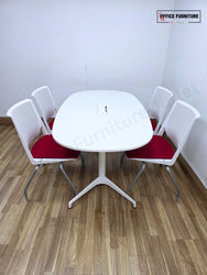 Oval Meeting Room Table with 4 Haworth Chairs