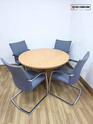 Round Oak Meeting Table with Four Klöber Chairs