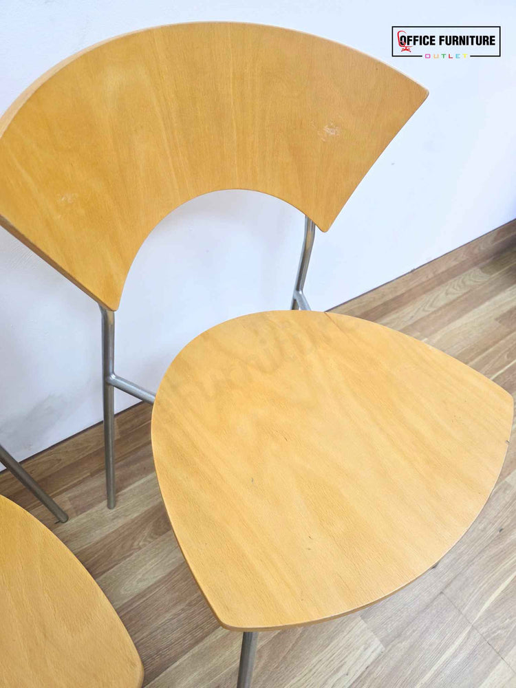 Set of 4 Allermuir Stackable Canteen Chairs