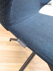 Steelcase Round Meeting Table with 4 Modus Hold Swivel Armchairs