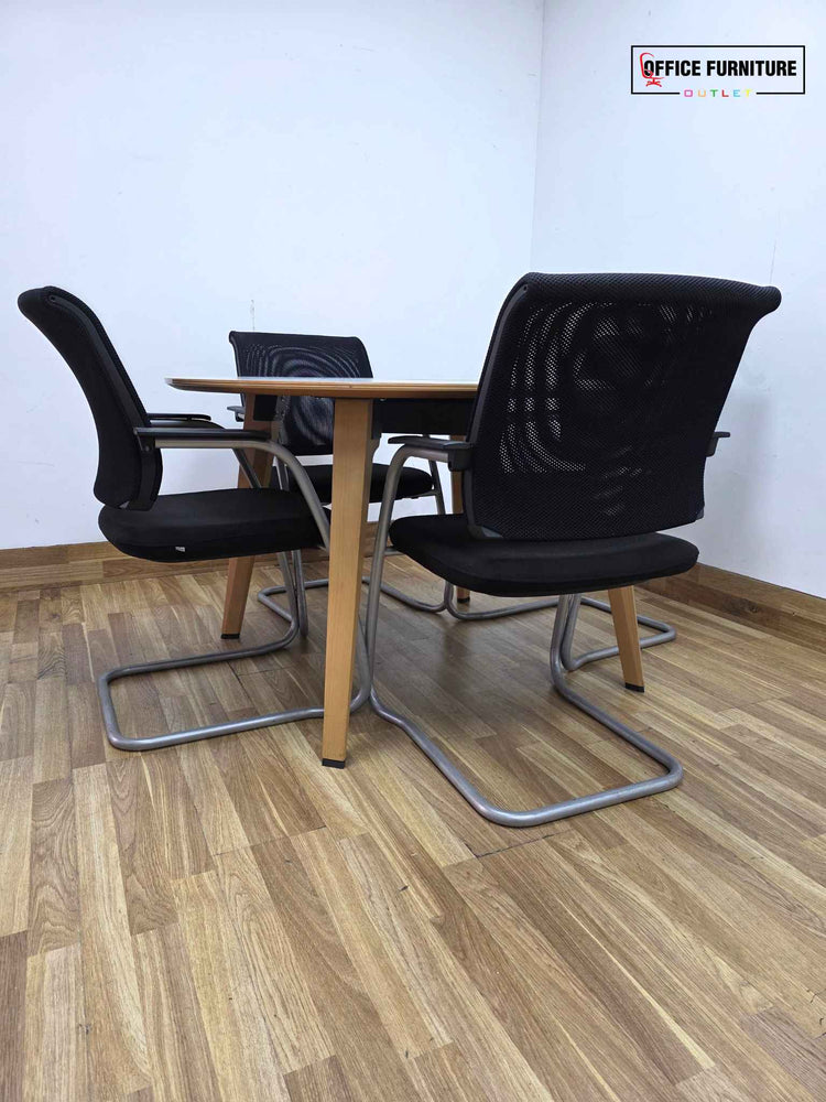 Steelcase Round Meeting Table with 4 Sedus Cantilever Chairs