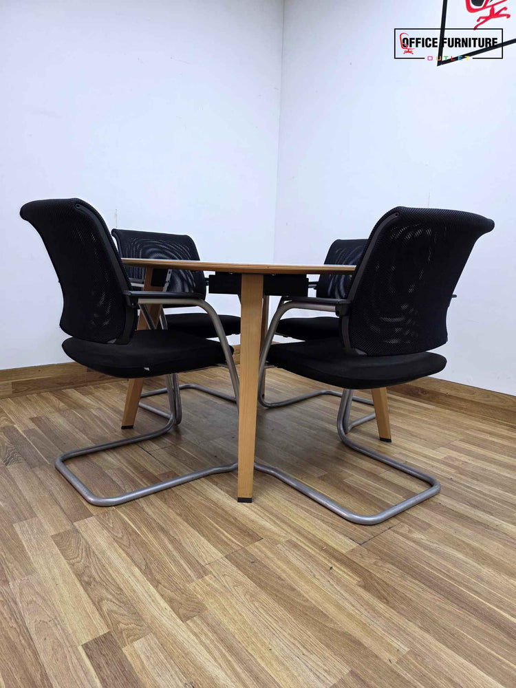 Steelcase Round Meeting Table with 4 Sedus Cantilever Chairs