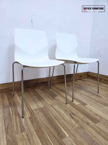 Strand+Hvass Four Design Stackable White Chairs – Set of 2