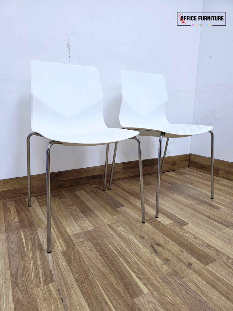 Strand+Hvass Four Design Stackable White Chairs – Set of 2