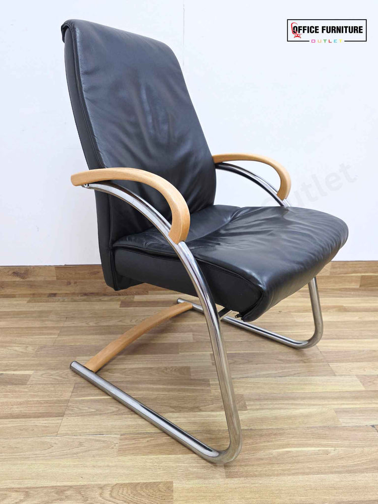 Vitra Meeting Table & 6 Zante Leather Meeting Chairs
