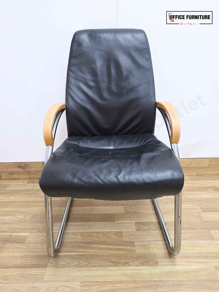 Vitra Meeting Table & 6 Zante Leather Meeting Chairs