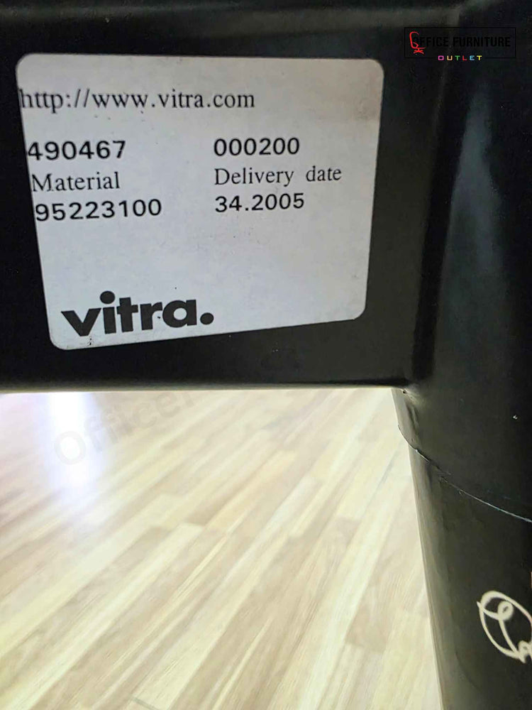 Vitra Meeting Table & 6 Zante Leather Meeting Chairs