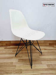 Set of 4 Genuine Vitra Eames DSR / Herman Miller Chairs