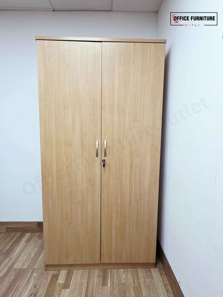 Tall Oak Double Door Wooden Cabinet with Key (ST44)
