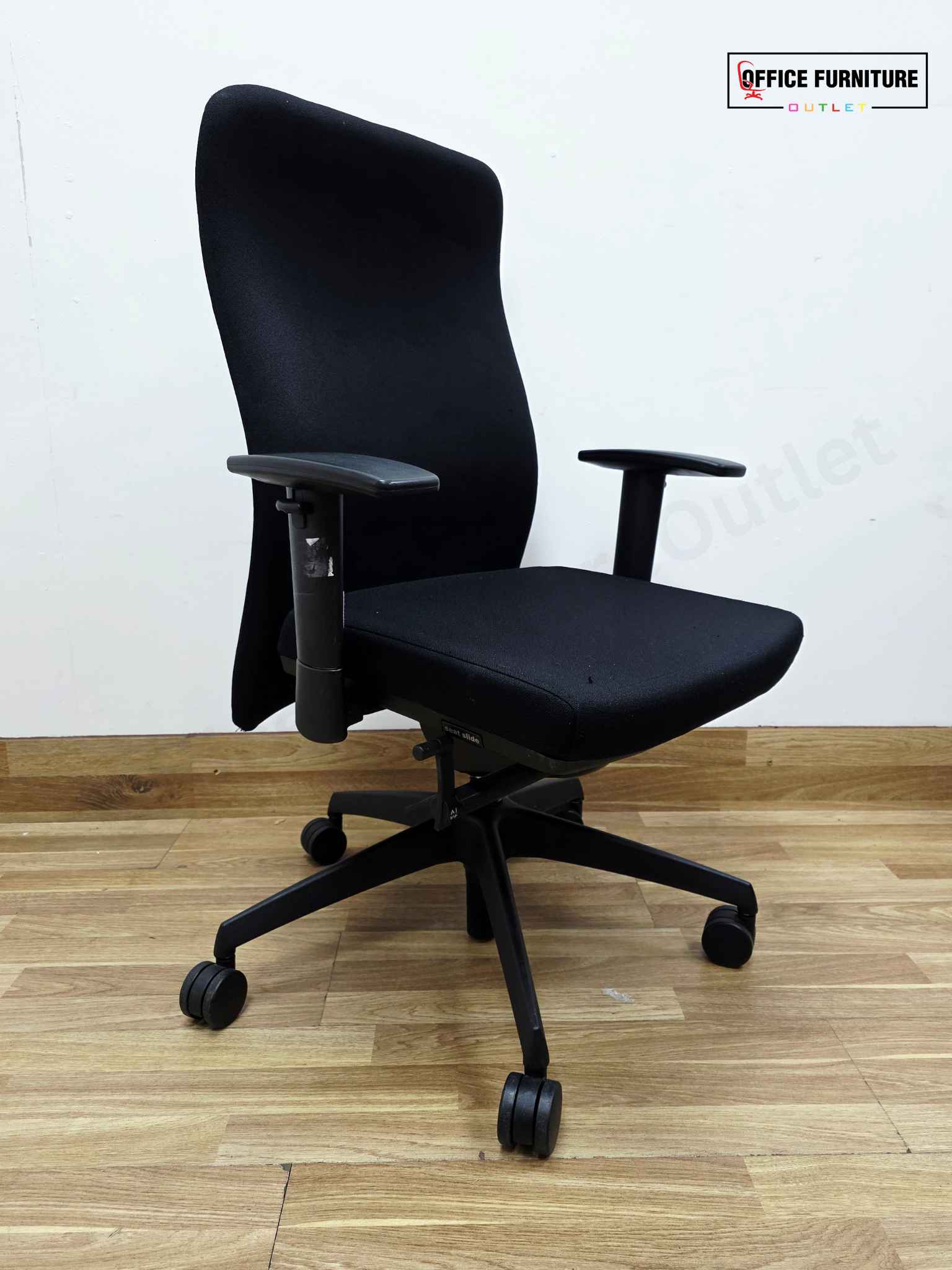 High Back Black Office Swivel Chair (SC105)