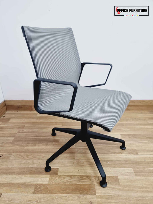 Brand New All Mesh Mobili Office Swivel Chair