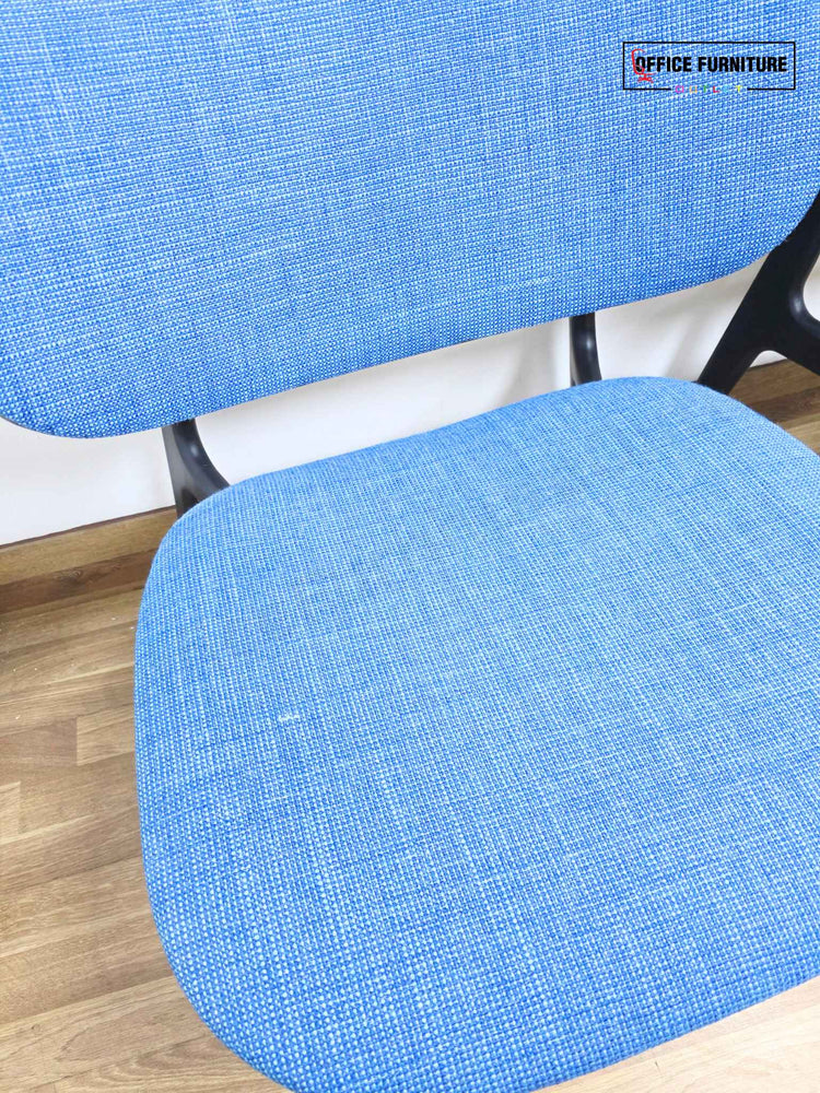 Set of 2 Blue Modus Reception Chairs