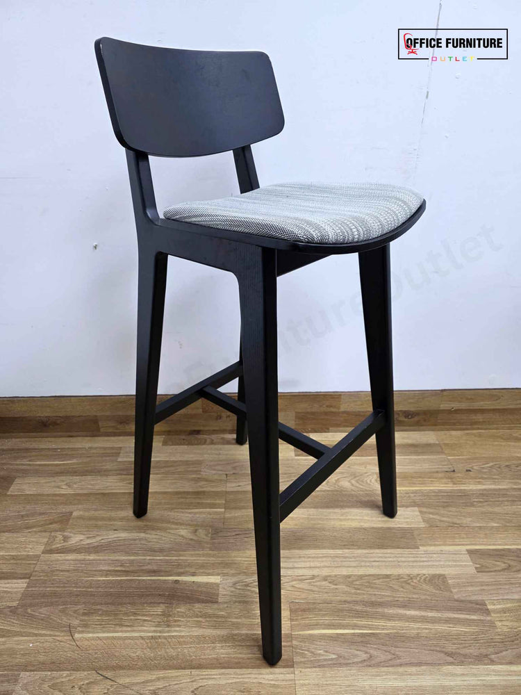 Frovi Scandi High Stool – Black Frame with Grey Upholstered Seat (Set of 10)