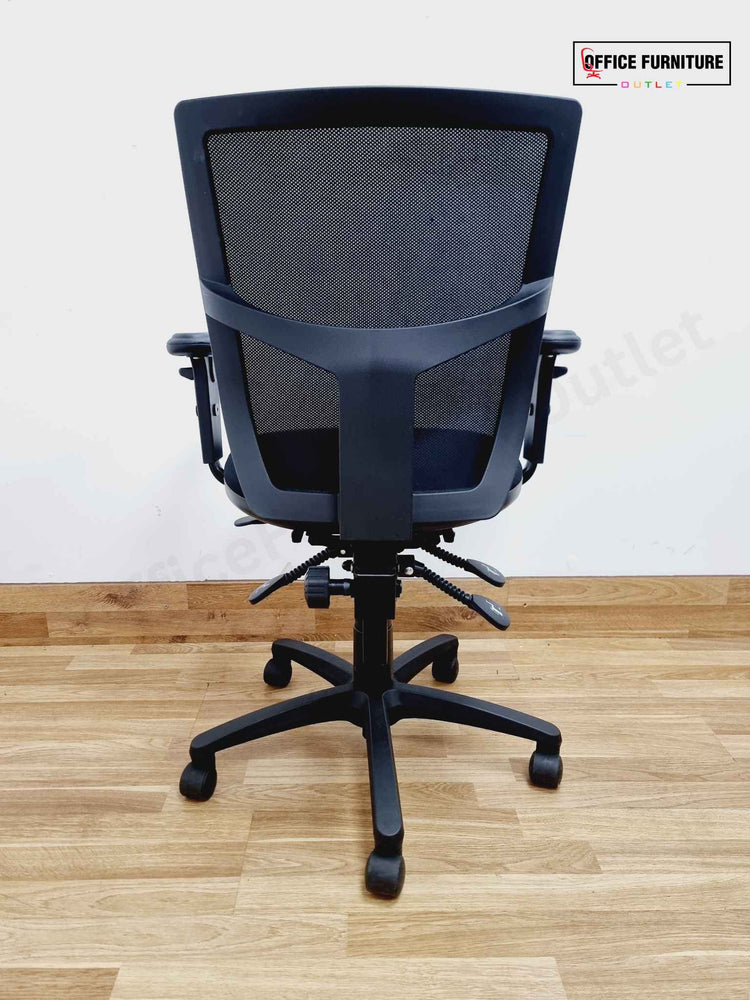Black Mesh Back Operator Chair (SC101)