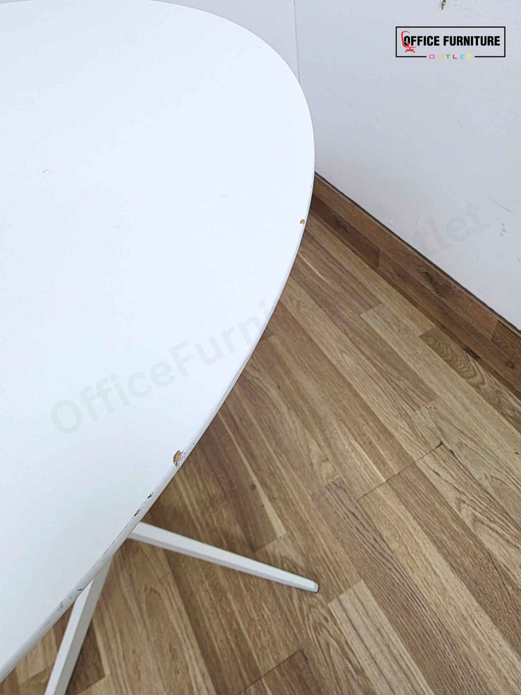 White Round Meeting Table – 70cm (RT06)