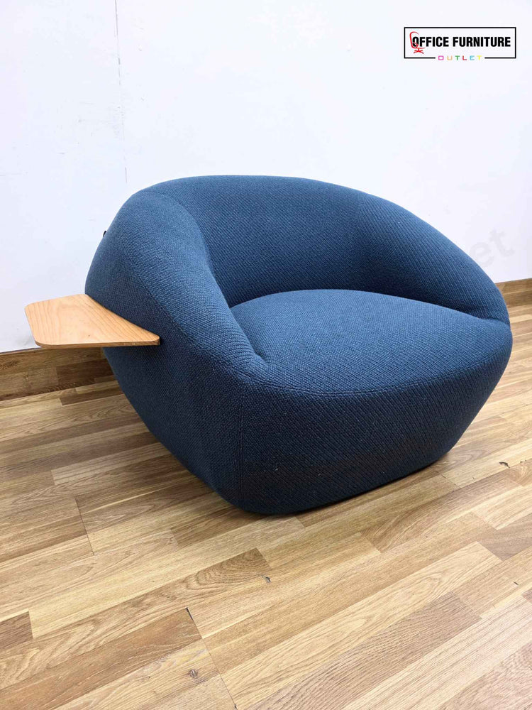 Allermuir Jinx Single Seat Lounge Chair – Dark Blue Lounge Chair with Side Table