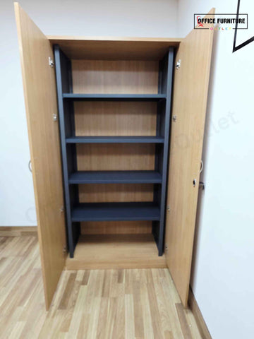 Tall Oak Double Door Wooden Cabinet with Key (ST44)