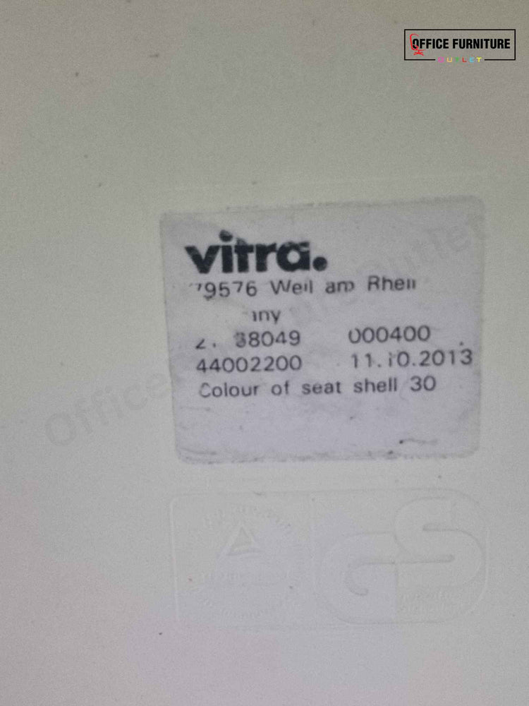 Set of 4 Genuine Vitra Eames DSR / Herman Miller Chairs