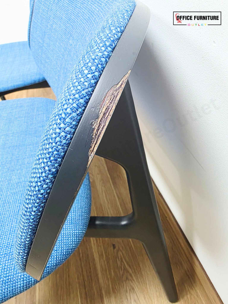 Set of 2 Blue Modus Reception Chairs