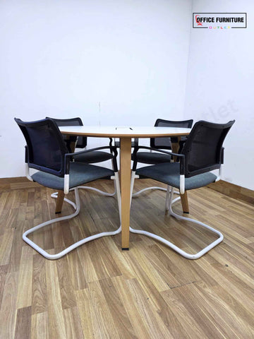 Steelcase Round Meeting Table with 4 Gresham SJX Cantilever Chairs