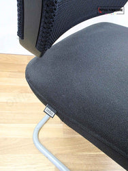 Steelcase Round Meeting Table with 4 Sedus Cantilever Chairs