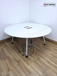 Large Round White Meeting Room Table (160cm) – Modern Office Table with Integrated Power Ports