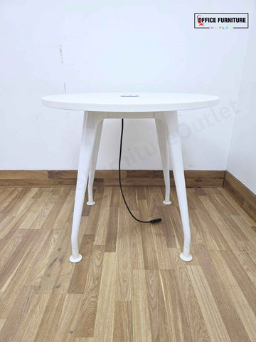 White Round Meeting Table with Integrated Power Port (RT01)