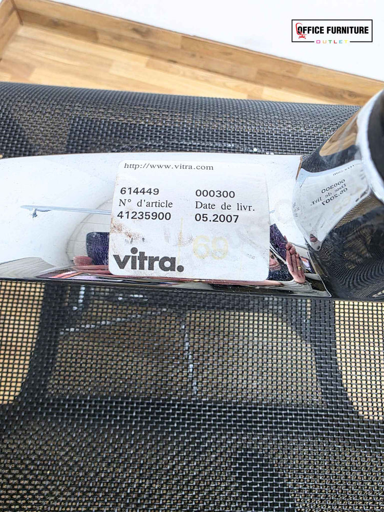 Vitra EA 105 Office Chairs – Pair