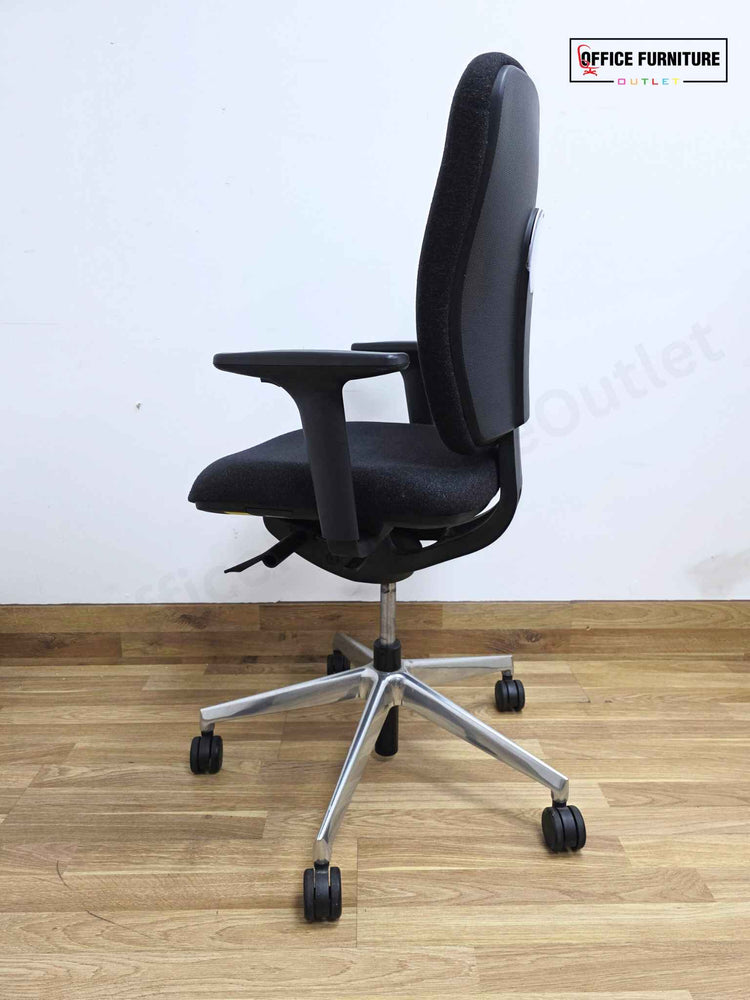 Senator Dash Office Chair – Speckled Black Ergonomic Task Chair