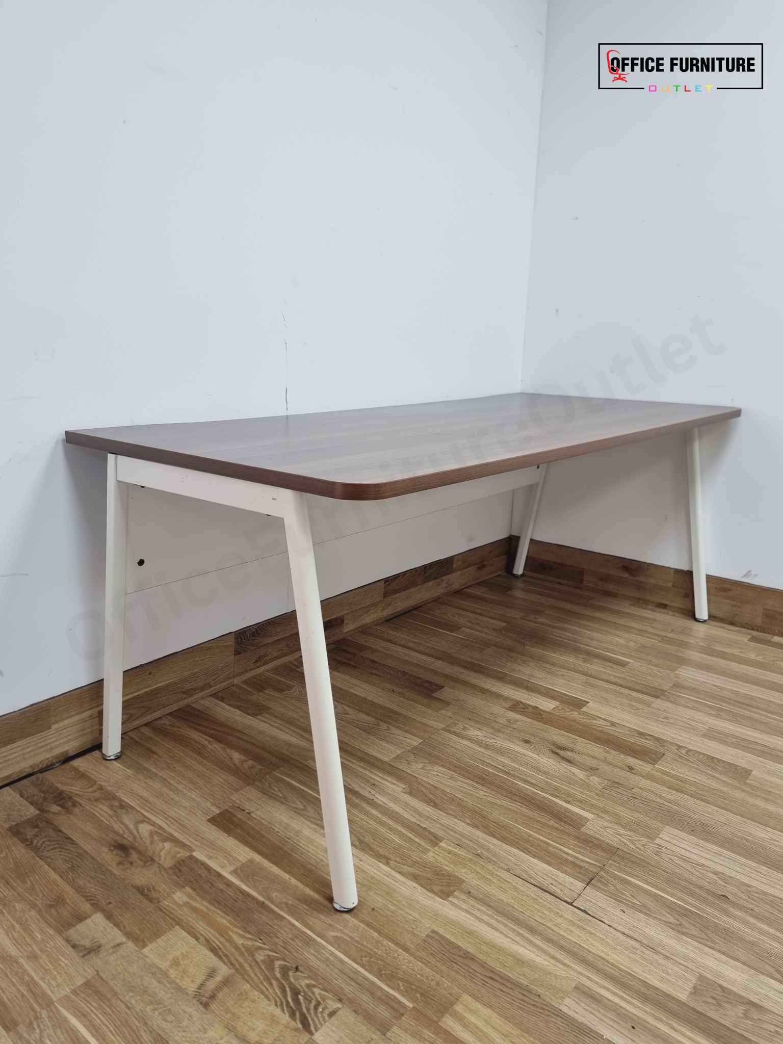 Walnut Straight Desk (180cm x 80cm)