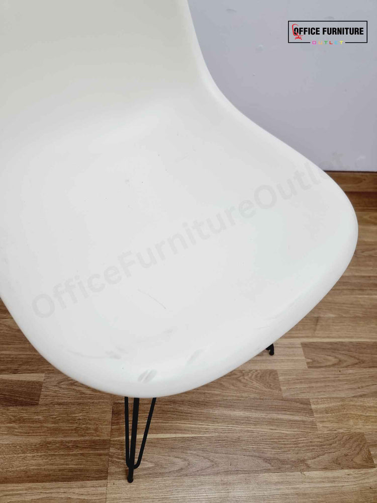 Set of 4 Genuine Vitra Eames DSR / Herman Miller Chairs