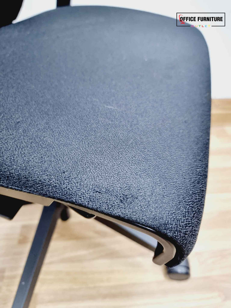 Steelcase Think V1  Premium Office Chair