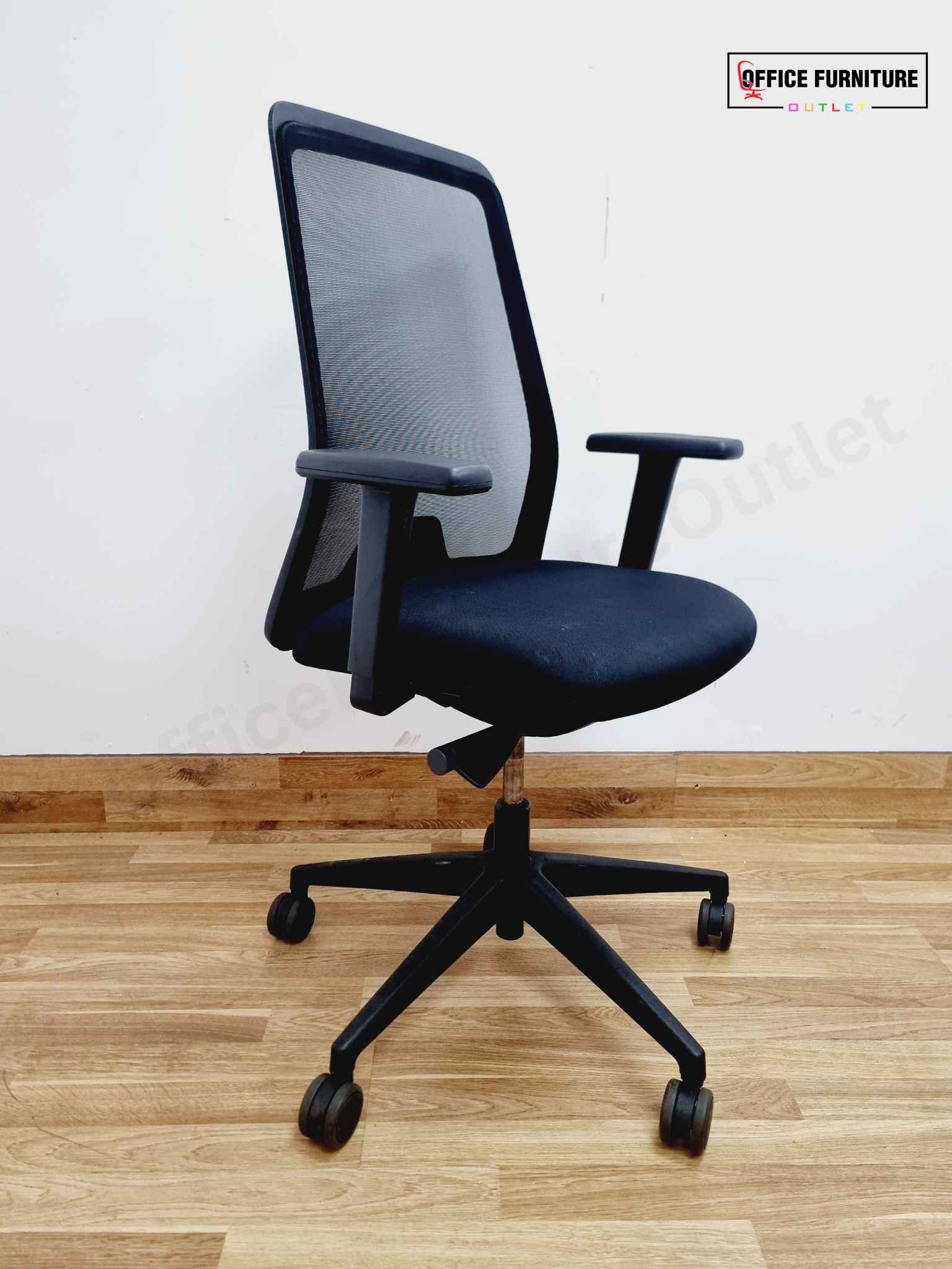 Interstuhl EVERYIs1 Ergonomic Office Chair (SC100)