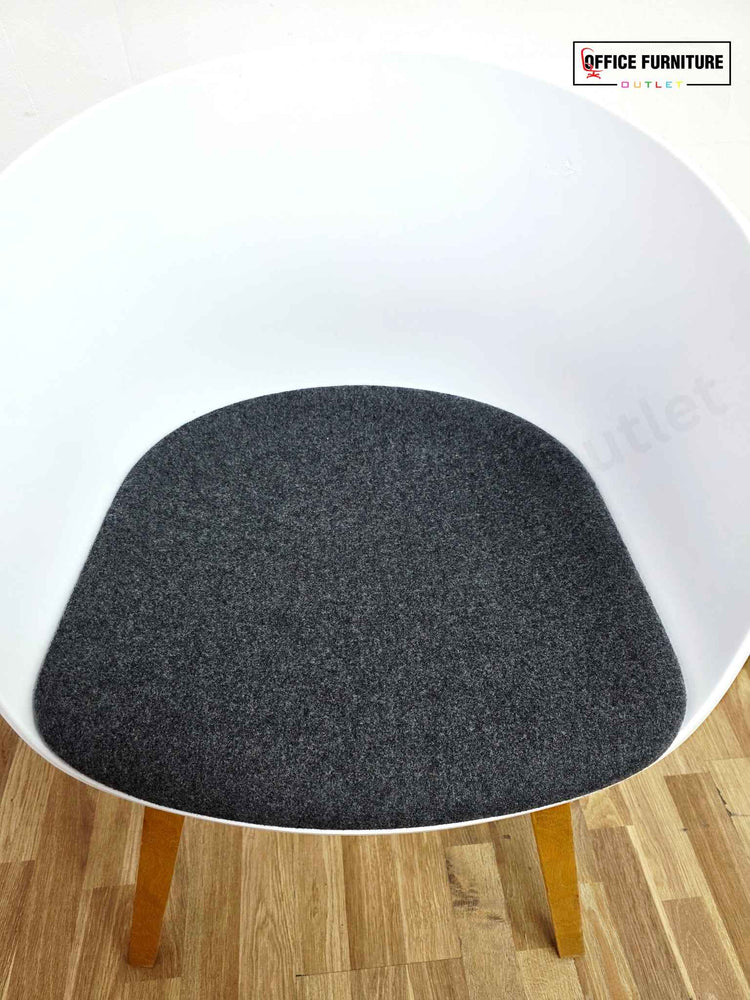 Hay About A Chair – Tub Style