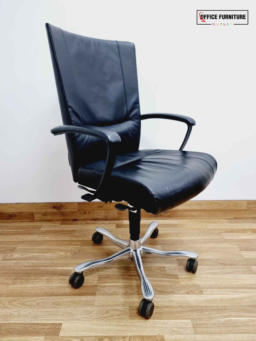 Kinnarps Branded Leather Swivel Chair