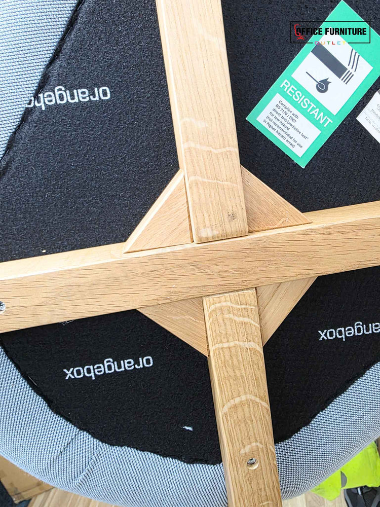 Orangebox NL-COZE-LO2 Lounge Chair - With Buttons