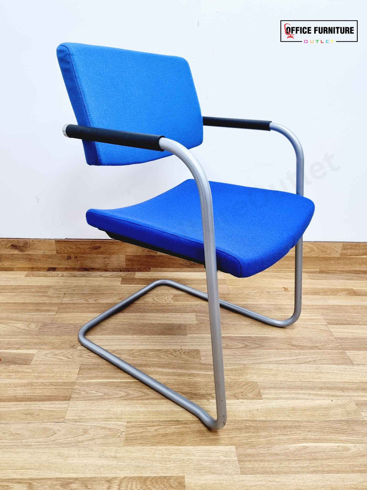 Beech Round Table with 4 Blue Verco Cantilever Chairs