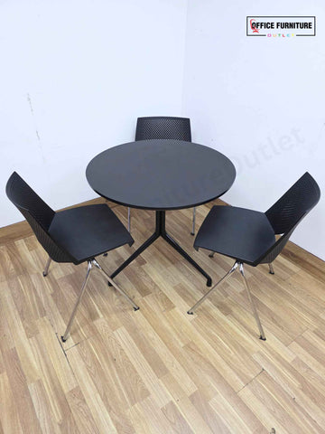 Black Round Canteen Table with 3 Strike Chairs (RT04)
