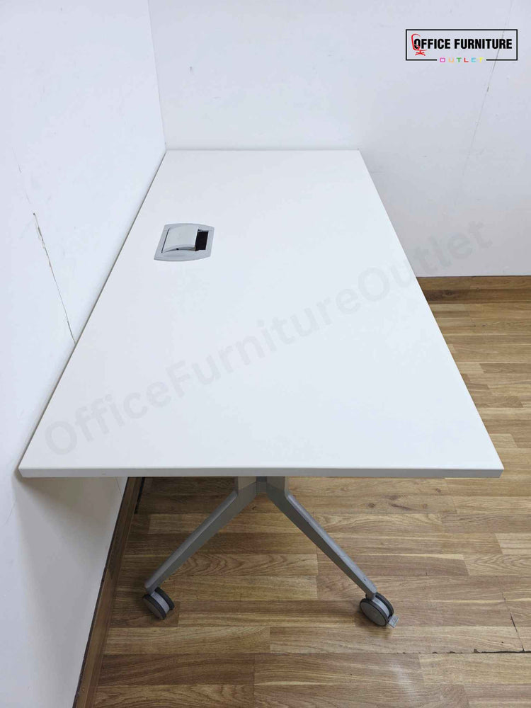 Haworth Flip Top Table (160 × 80 cm) with Power Connection